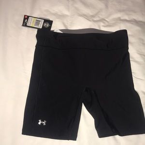 BRAND NEW WOMEN’S COMPRESSION SHORTS!